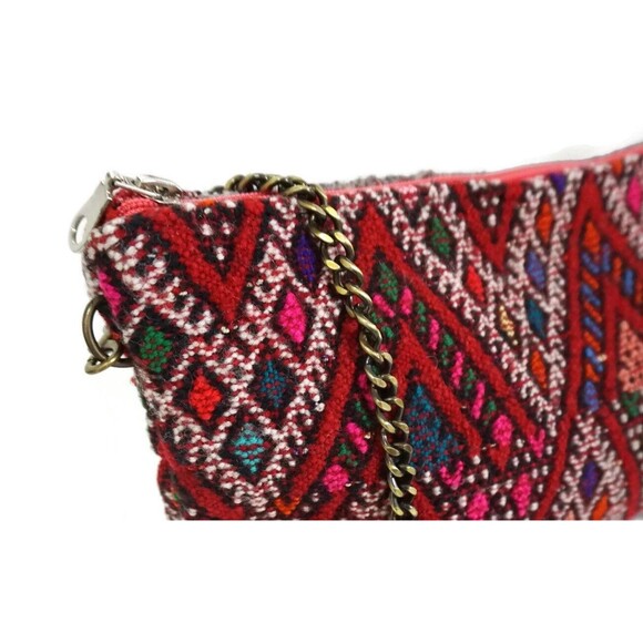 Vintage Kilim Clutch Bag: Moroccan Handmade Crossbody Purse - Picture 5 of 8